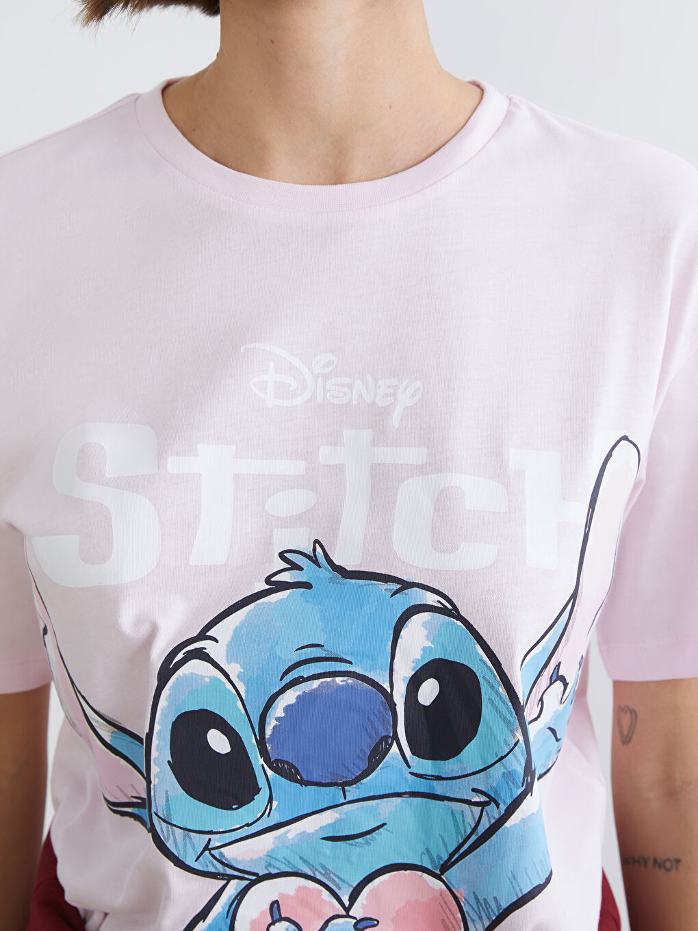 მრგვალი საყელო Stitch ნაბეჭდი მაისური ქალებისთვის-2