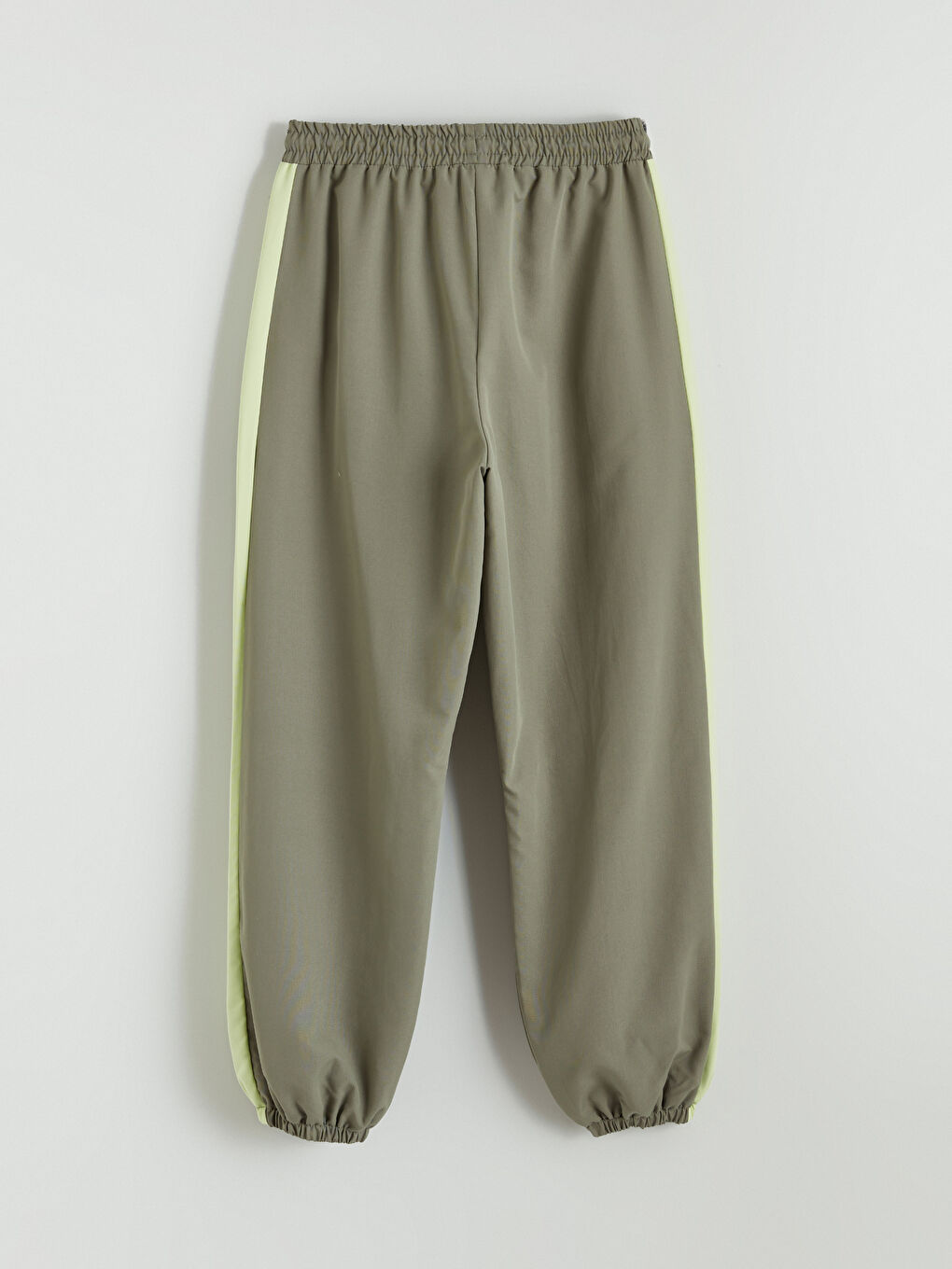 Haki Loose Fit Kız Çocuk Paraşüt Pantolon-2