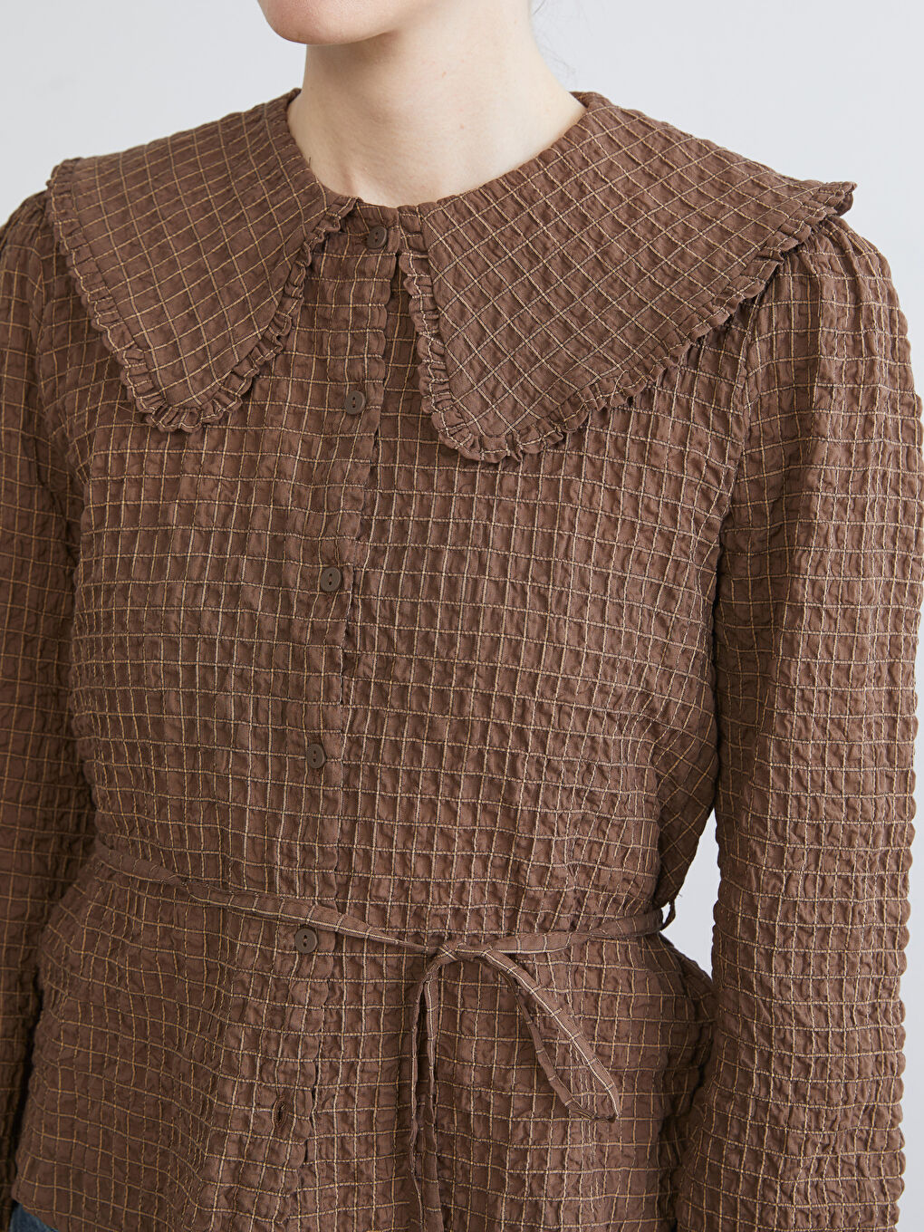 Kahverengi Bebe Yaka Ekose Gofre Kadın Gömlek-2