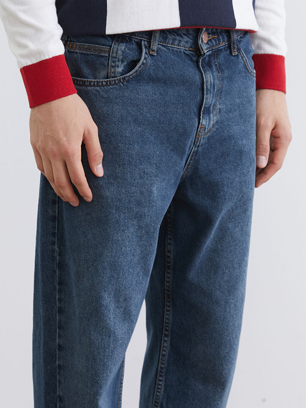 Baggy Fit Men's Jeans-3