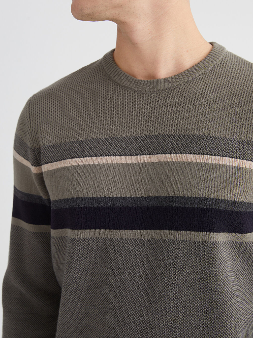 Yeşil Bisiklet Yaka Çizgili Erkek Triko Kazak-2