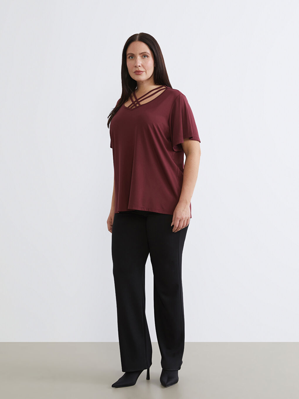 Bordo Büyük Beden V Yaka Kadın Tişört-1