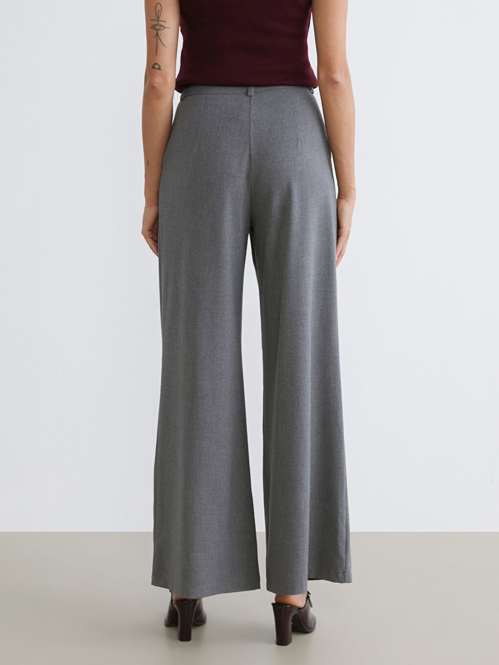 Mürdüm Loose Fit Geniş Paça Kadın Pileli Pantolon-3