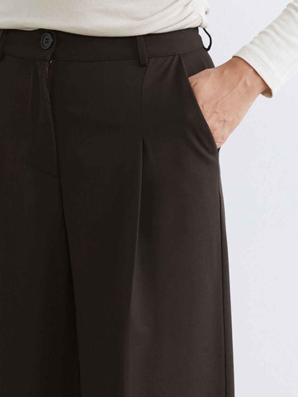 Kahverengi Loose Fit Geniş Paça Kadın Pileli Pantolon-2