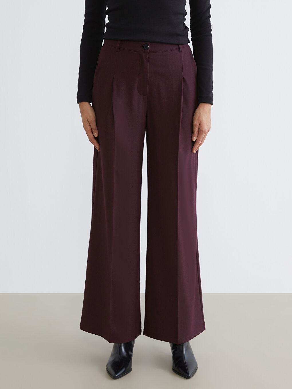 Gri Loose Fit Geniş Paça Kadın Pileli Pantolon-1