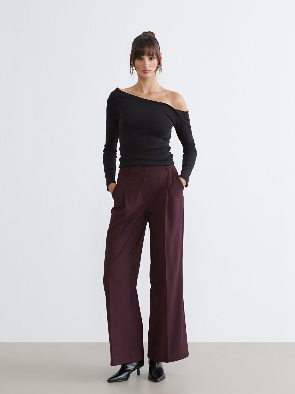 Mürdüm Loose Fit Geniş Paça Kadın Pileli Pantolon