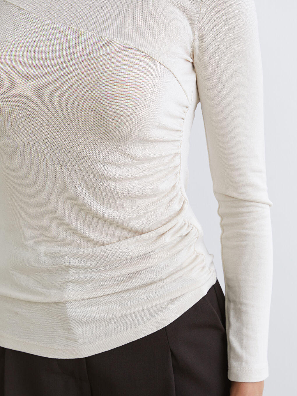 Bej Bisiklet Yaka Büzgülü Kadın Body-2