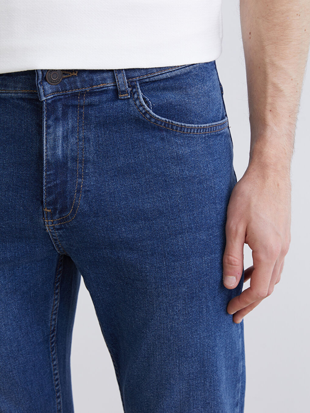 779 Джинсы Мужские Прямого Кроя-2