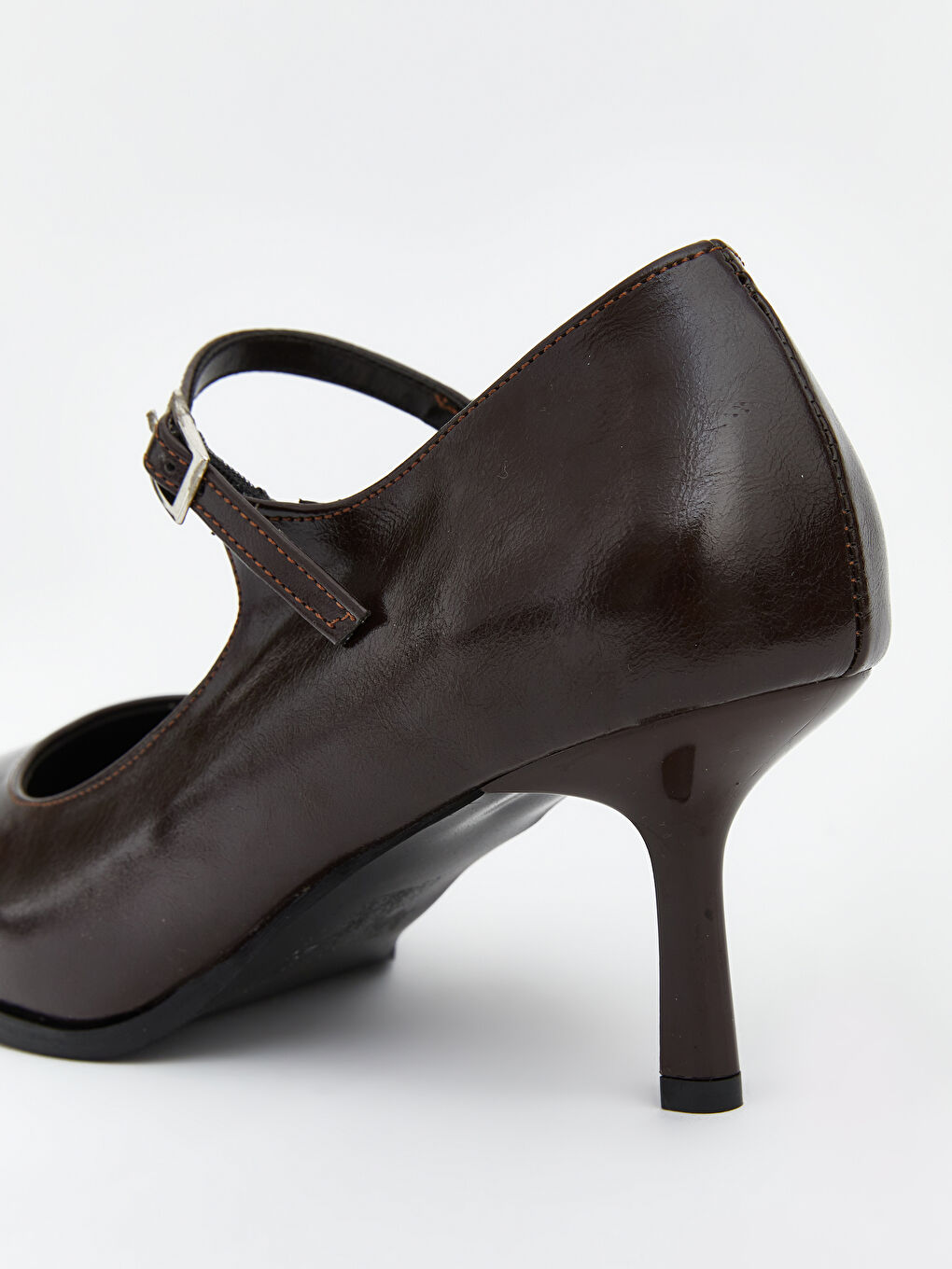 Kahverengi Deri Görünümlü Sivri Burun Kadın Topuklu Ayakkabı-4