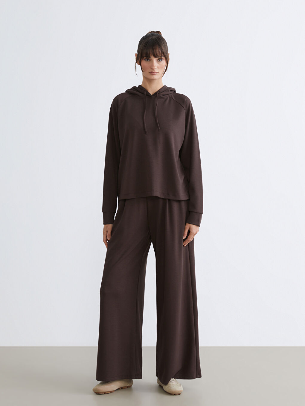 Kahverengi Bağcıklı Kadın Hoodie-1