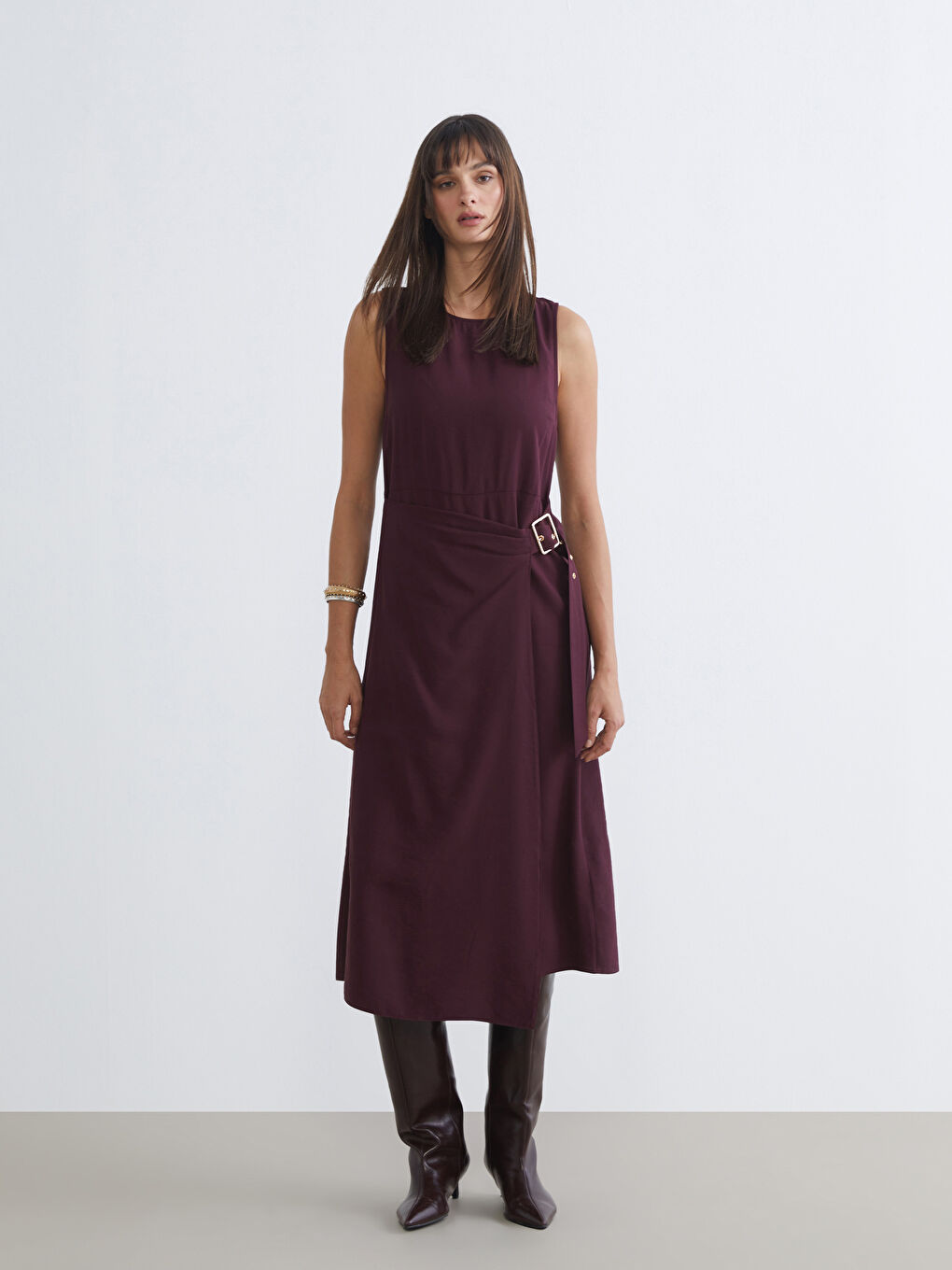 Bordo Bisiklet Yaka Krep Belden Oturtmalı Elbise