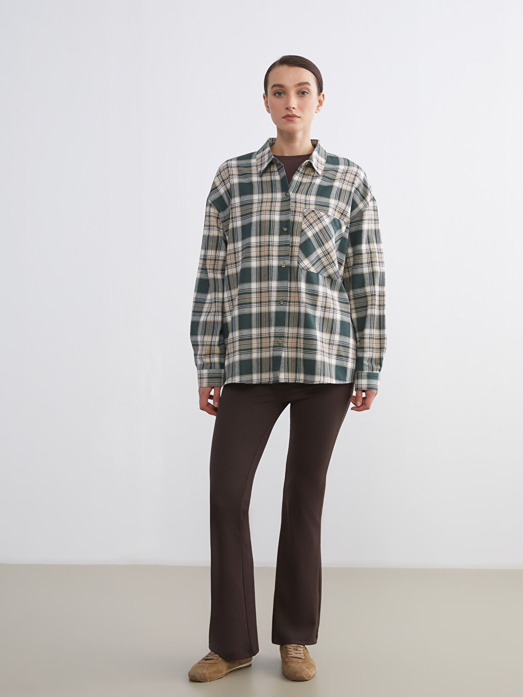 Plaid Oversize Women's Shirt-1