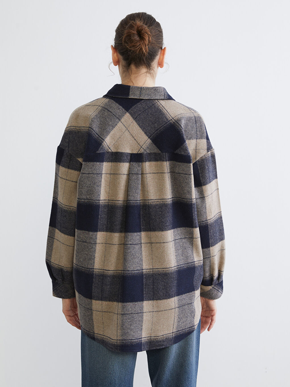 Plaid Oversize Women's Shirt-3