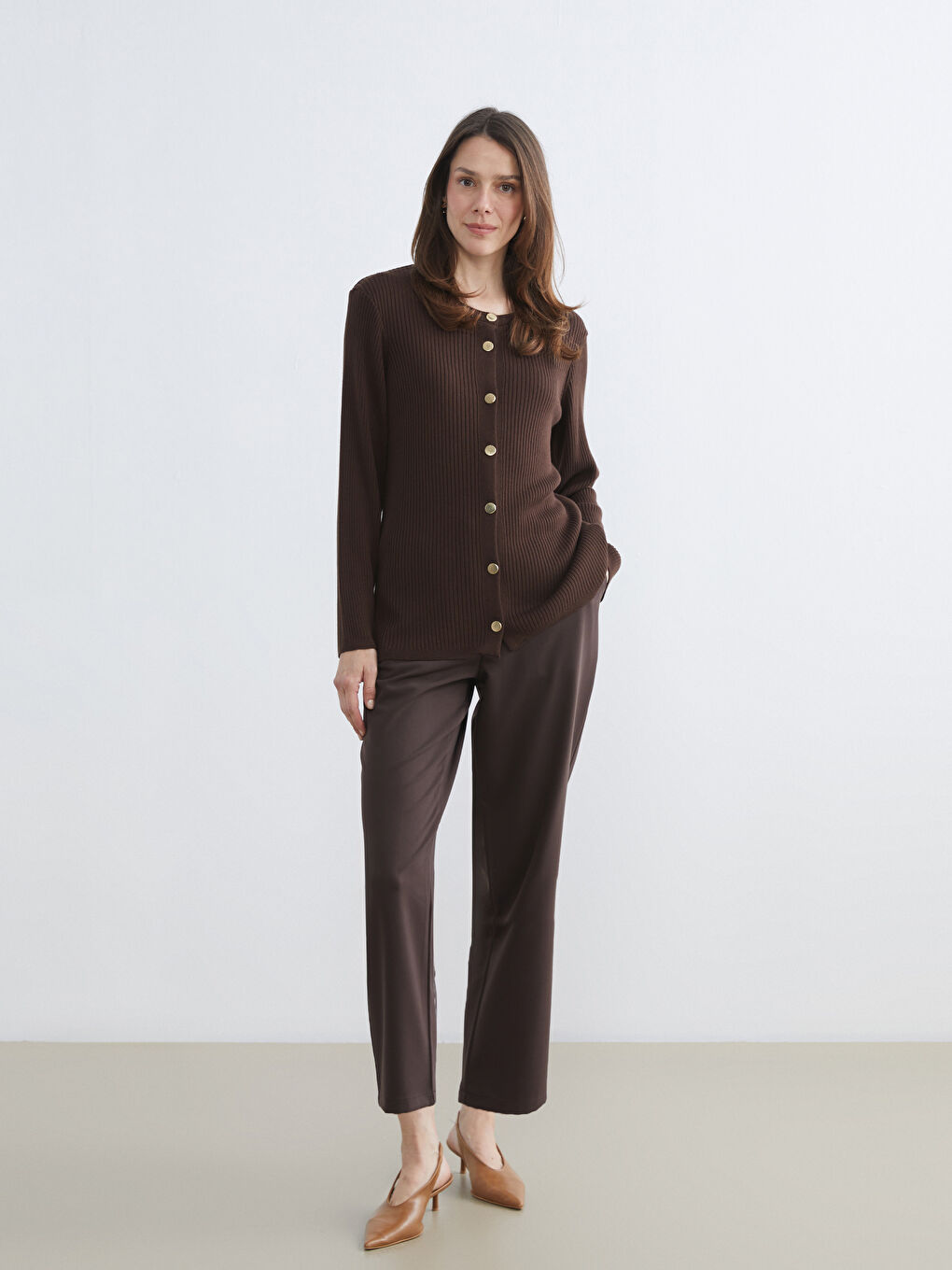 Kahverengi Bisiklet Yaka Kadın Triko Hırka-1