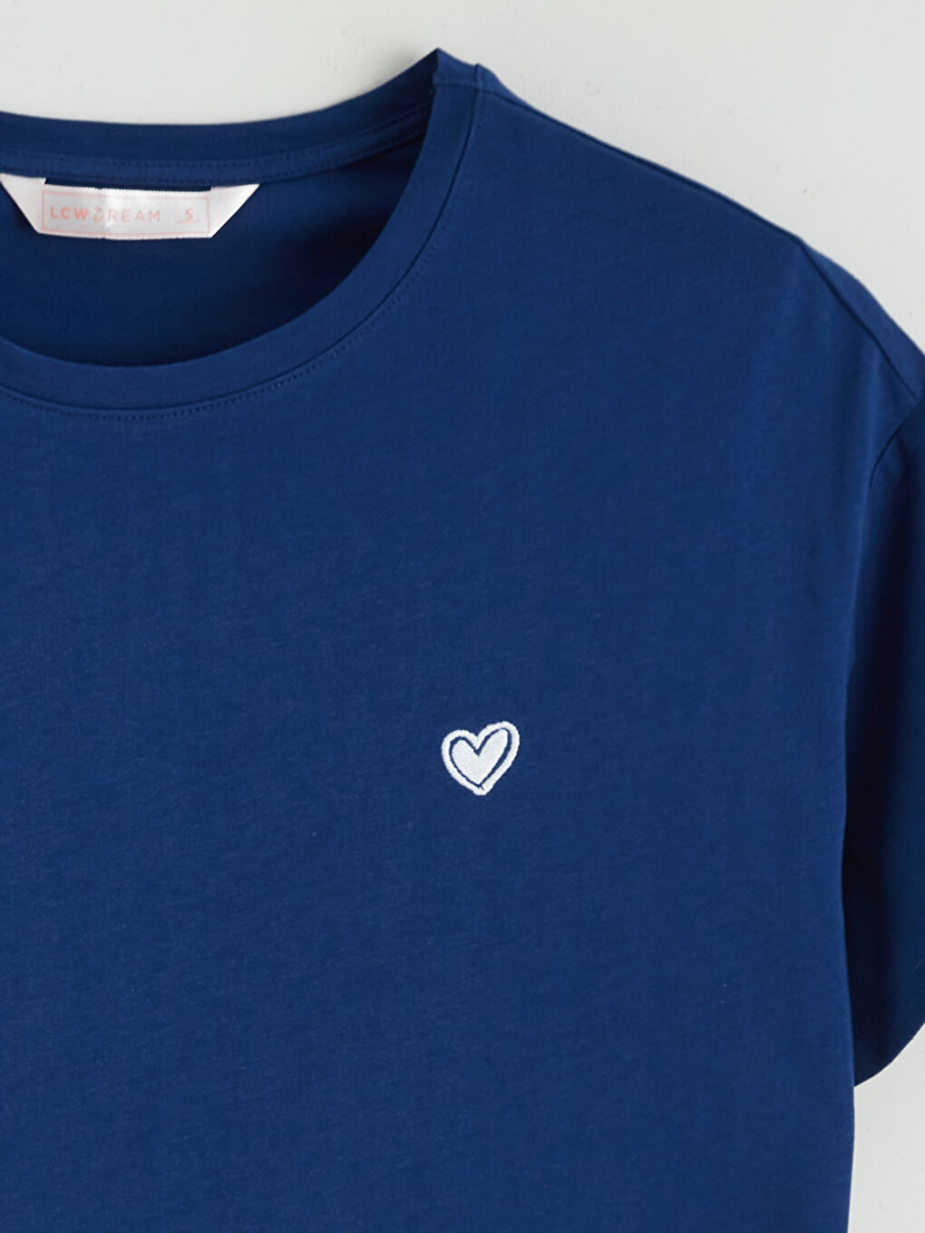 Женский пижамный комплект с круглым вырезом и принтом-6