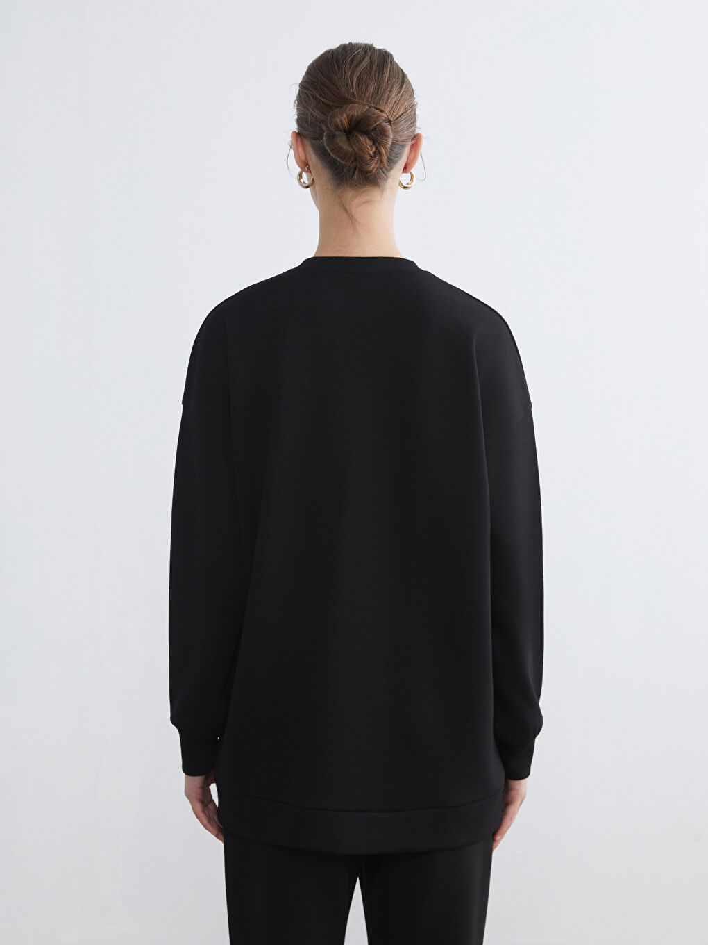 Siyah Bisiklet Yaka Çiçekli Kadın Sweatshirt Tunik-3