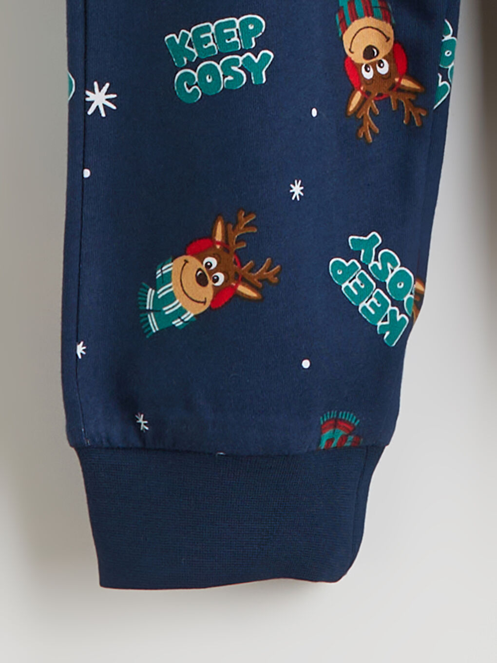 Kahverengi Bisiklet Yaka Yılbaşı Temalı Erkek Çocuk Pijama Takımı-6