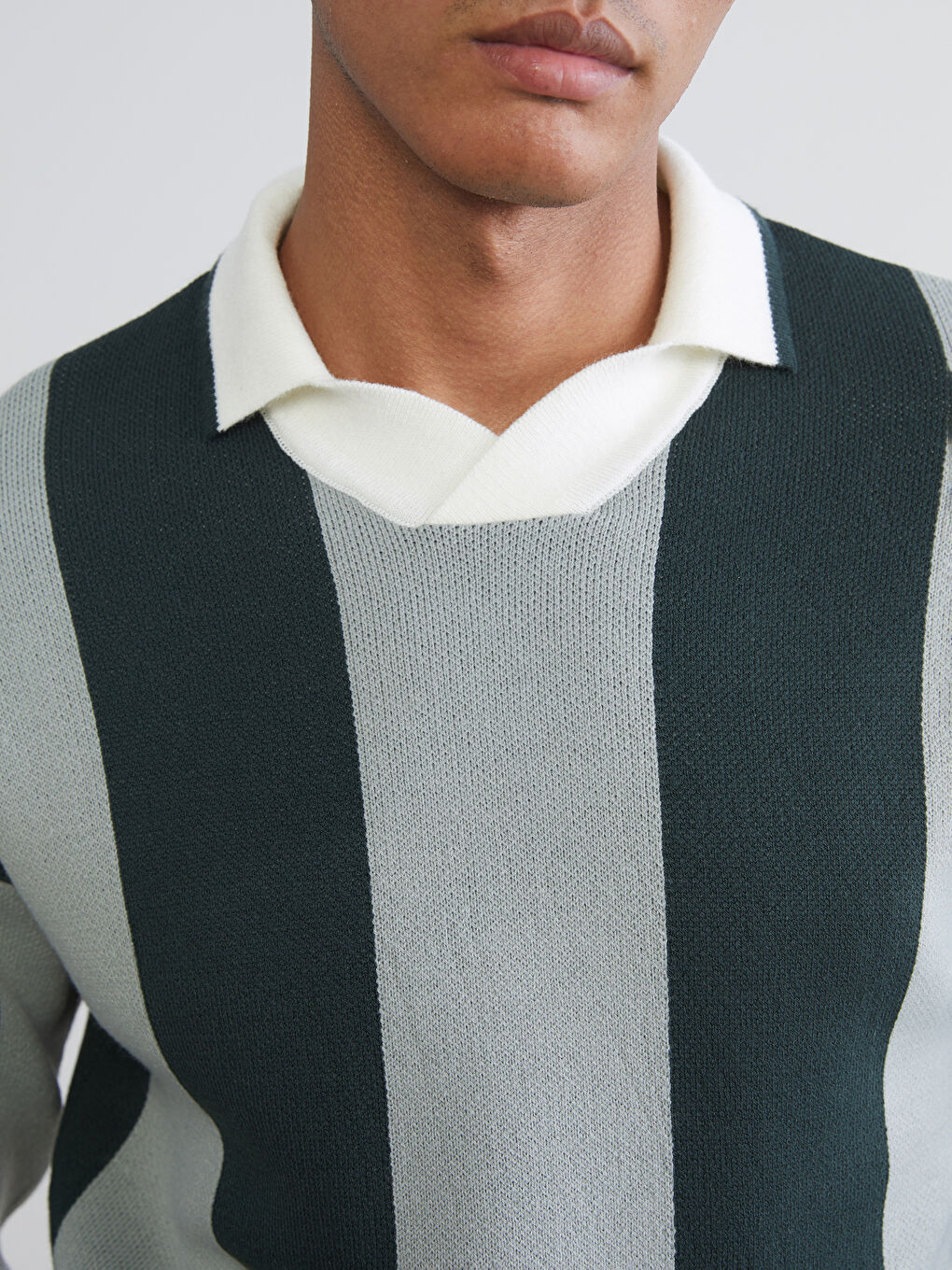 Yeşil Polo Yaka Çizgili Erkek Triko Kazak-2