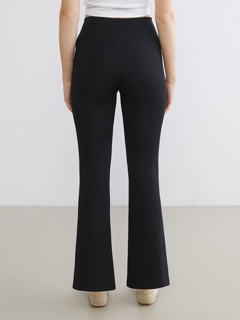 Elasticated Waist Flared Women's Sweatpants-3