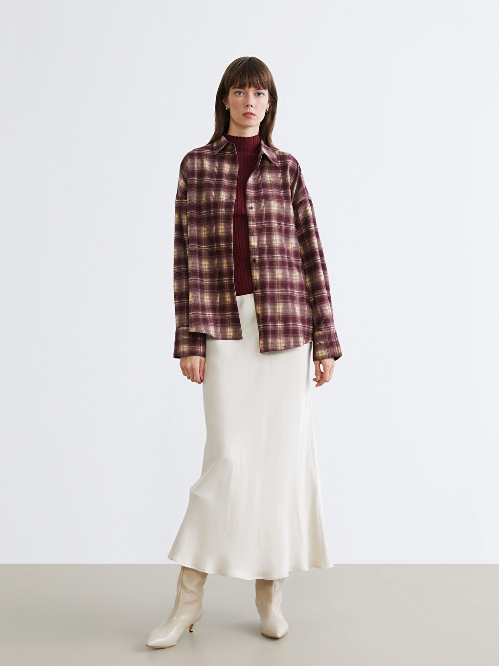 Plaid Oversize Women's Shirt-1