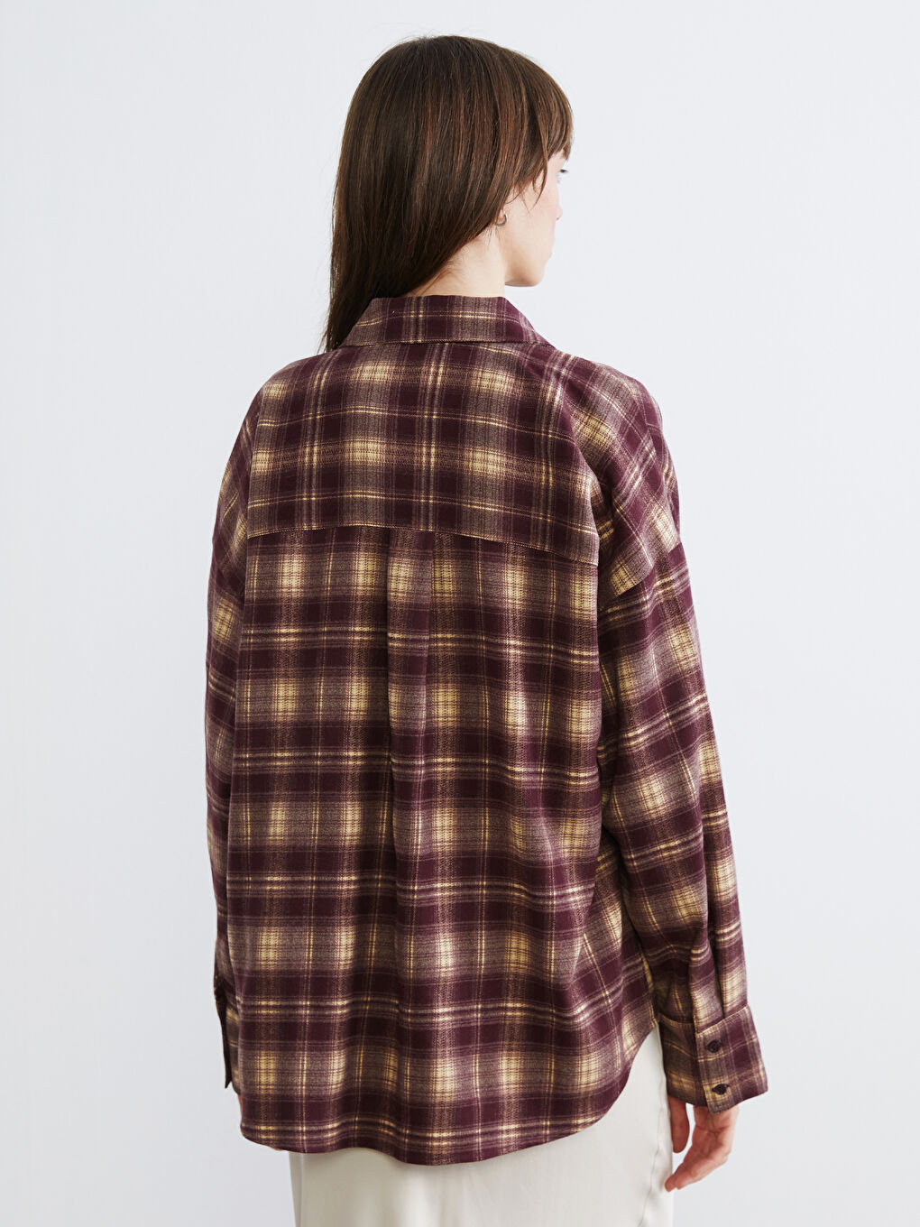 Plaid Oversize Women's Shirt-3