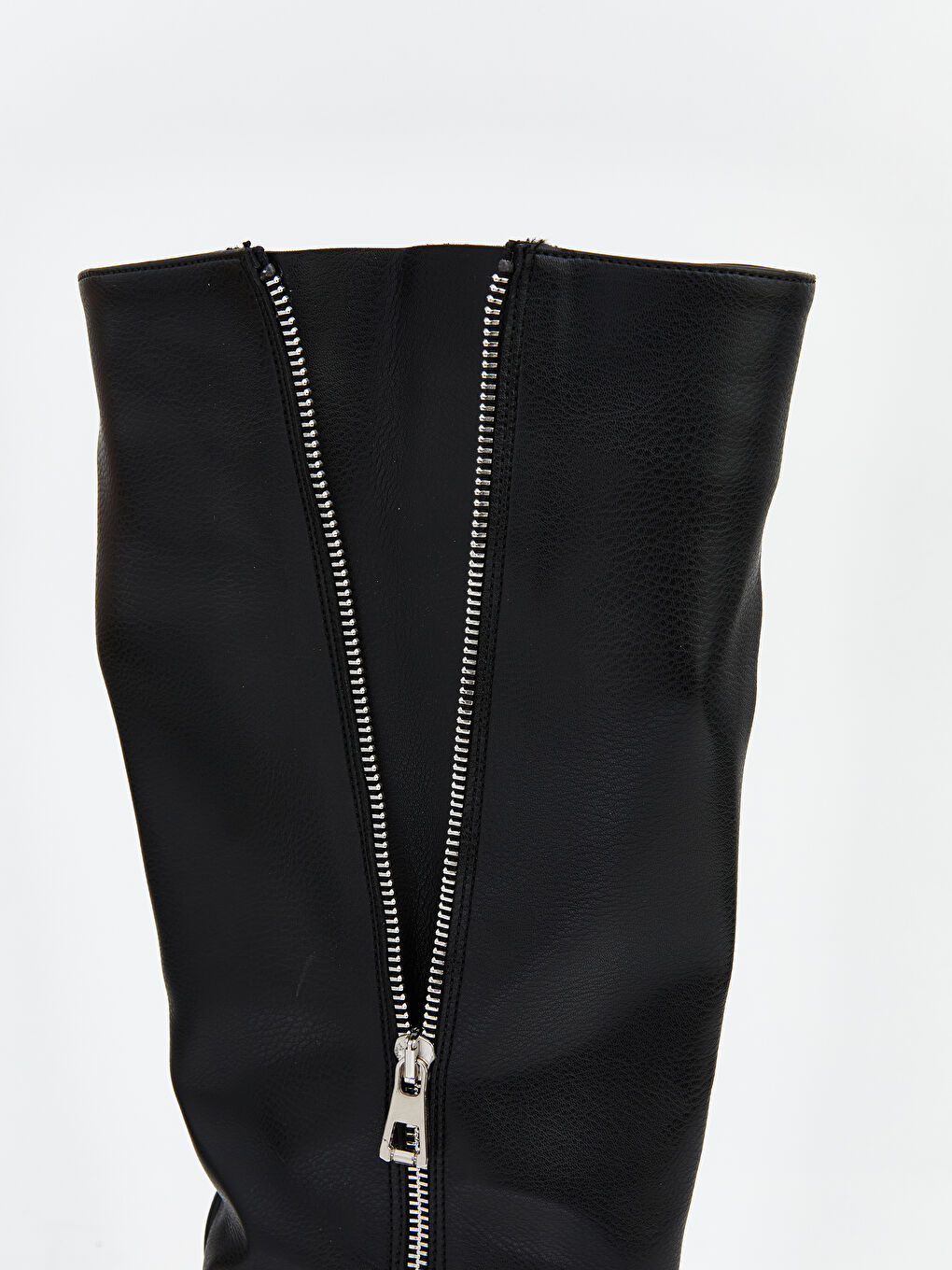 Siyah Deri Görünümlü Kadın Çizme-6