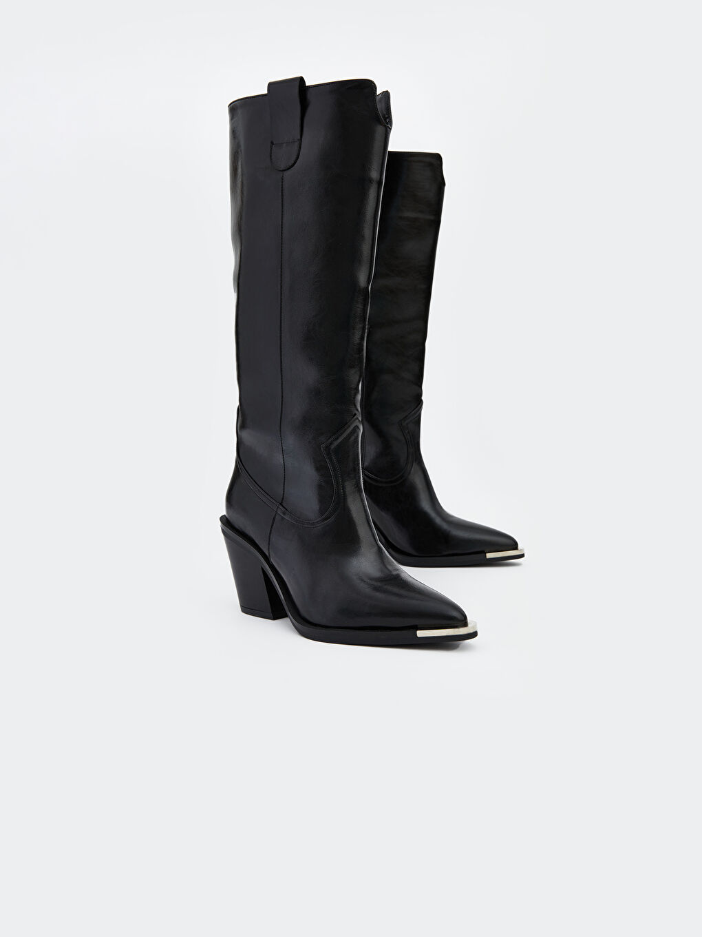 Siyah Deri Görünümlü Kadın Çizme-2