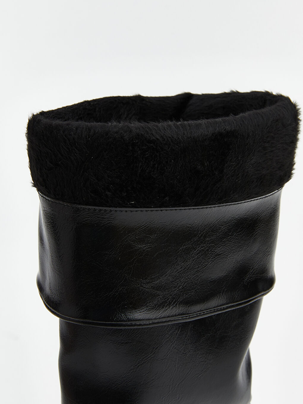 Siyah Süet Görünümlü Kadın Çizme-5