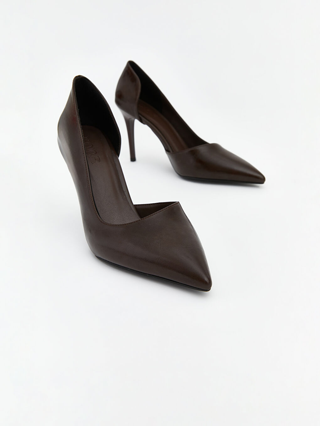 Kahverengi Sivri Burun Kadın Topuklu Ayakkabı-2