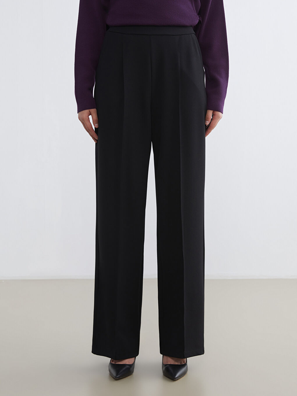 Siyah Beli Lastikli Geniş Paça Kadın Pantolon-1