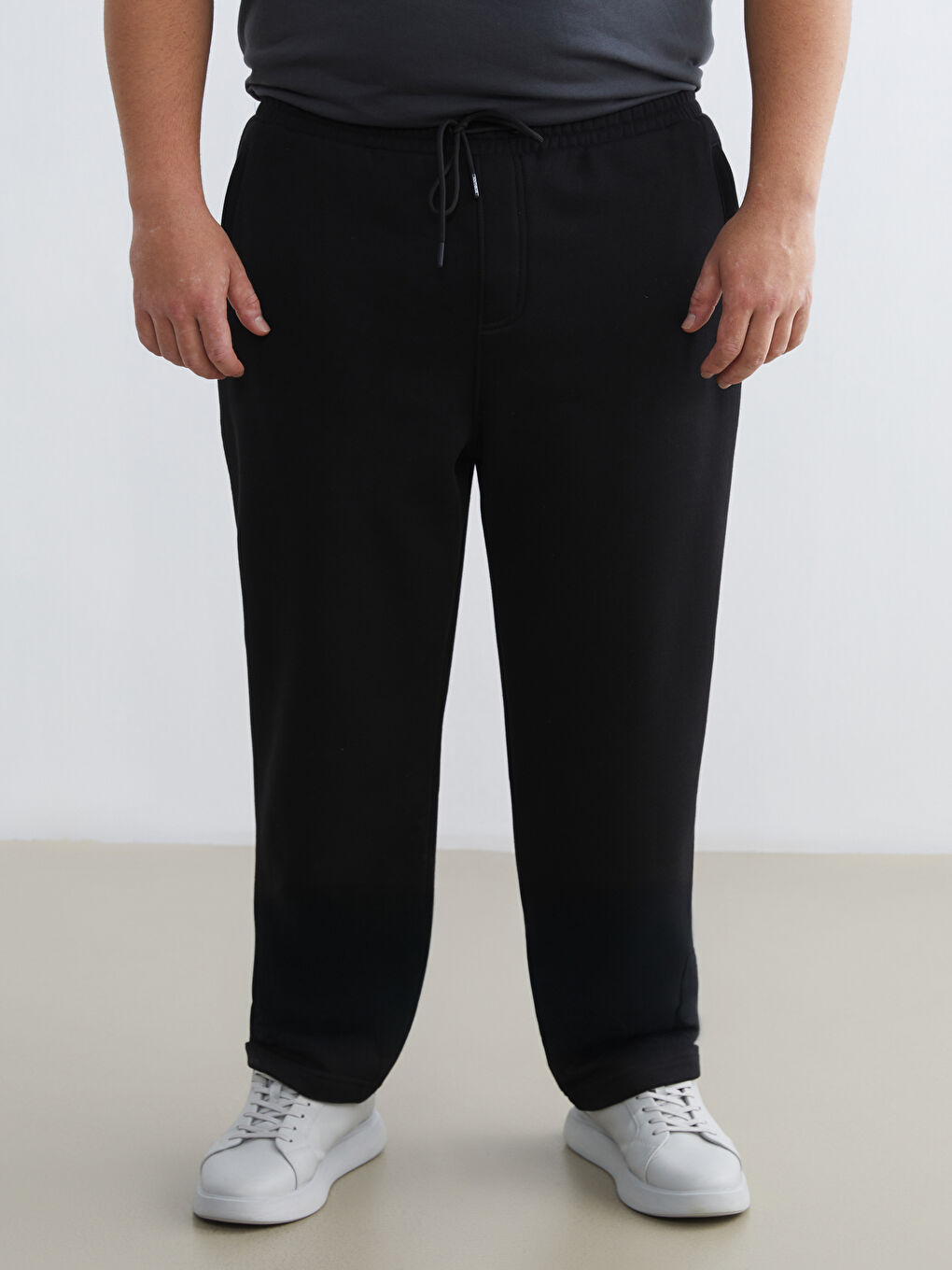 Siyah Standart Kalıp Erkek Eşofman Altı-1