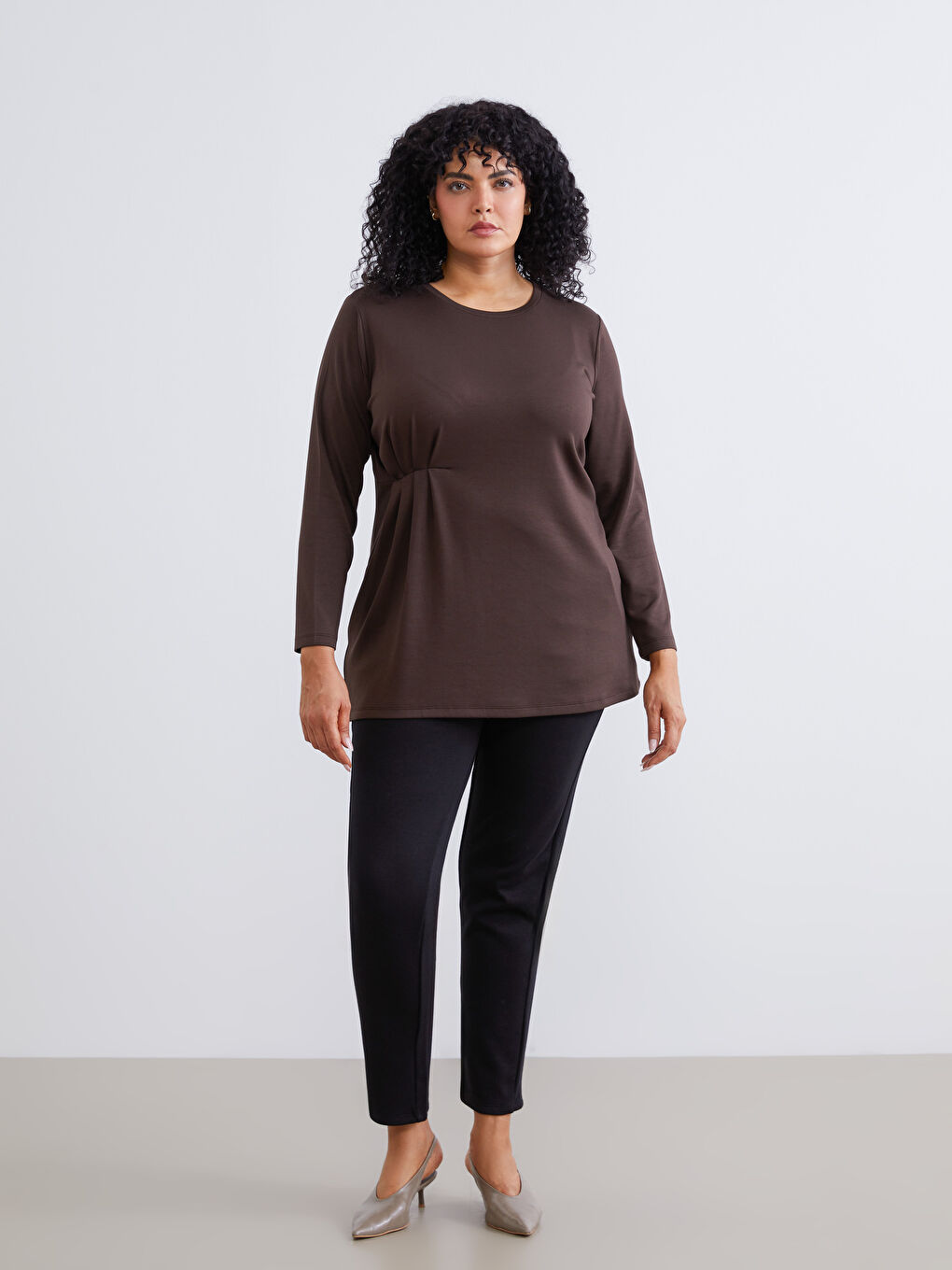 Kahverengi Büyük Beden Bisiklet Yaka Büzgülü Kadın Tunik-1