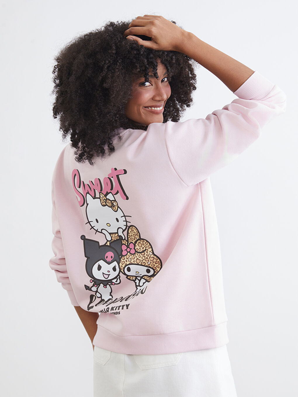 سویتشێرت په‌مه‌یی ژن