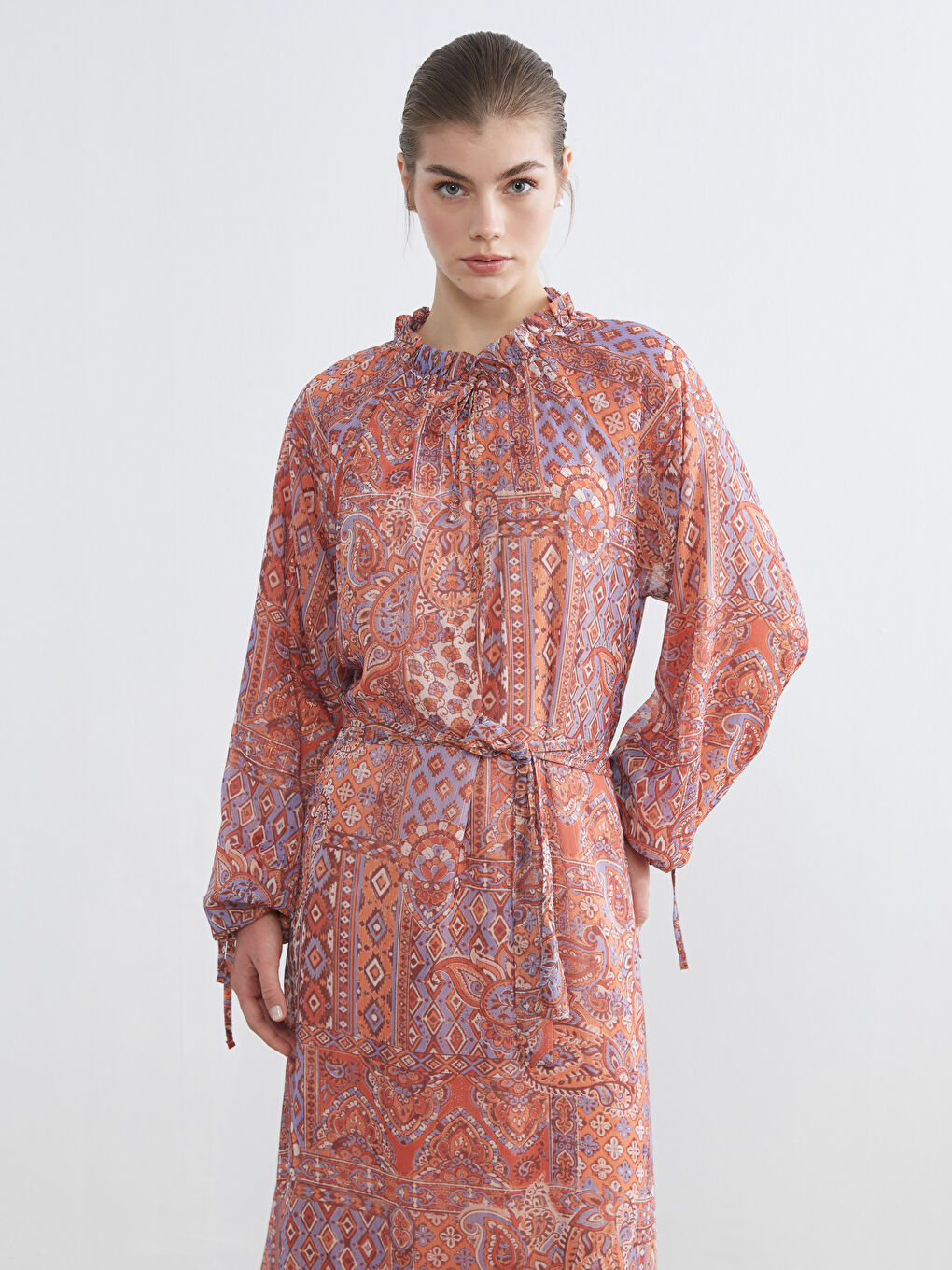 Karışık Desenli Belden Oturtmalı Şifon Elbise-1