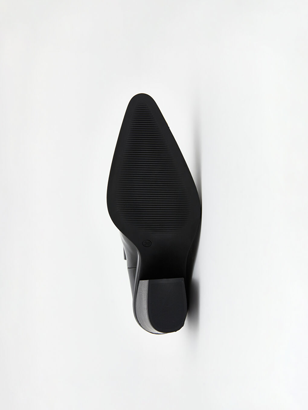 Siyah Deri Görünümlü Kadın Topuklu Bot-3