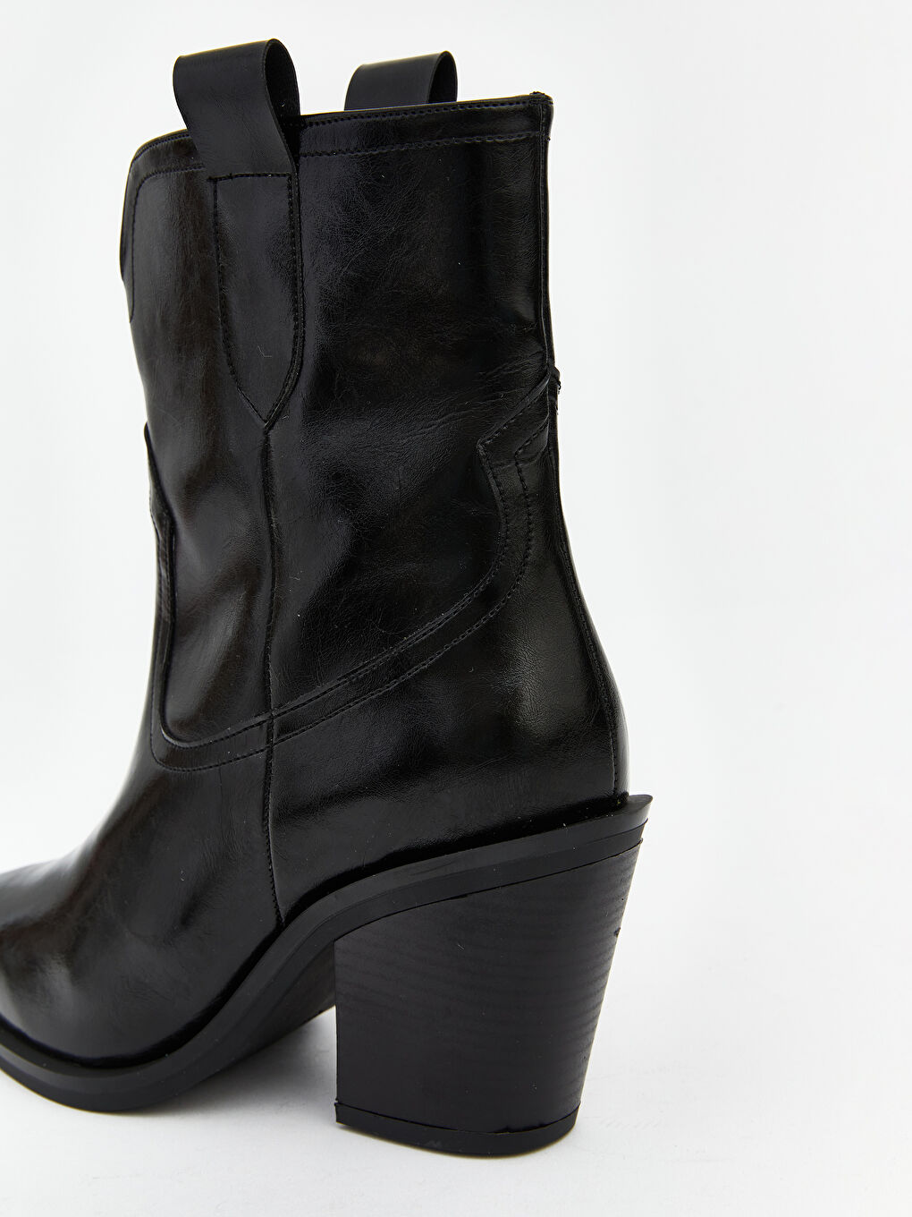 Siyah Deri Görünümlü Kadın Topuklu Bot-4
