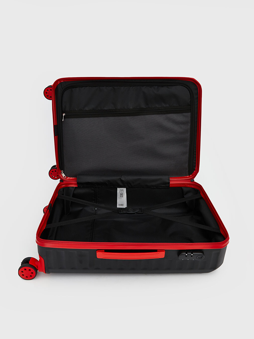 Large Suitcase with Lock Detail-3