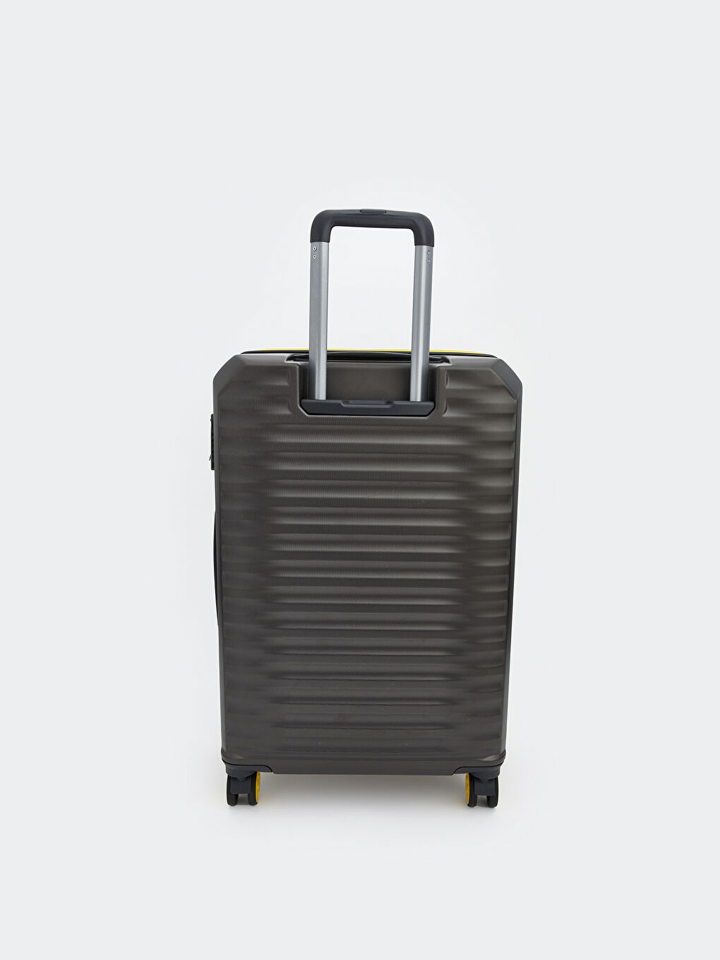 Mali kofer sa detaljem zaključavanja-2