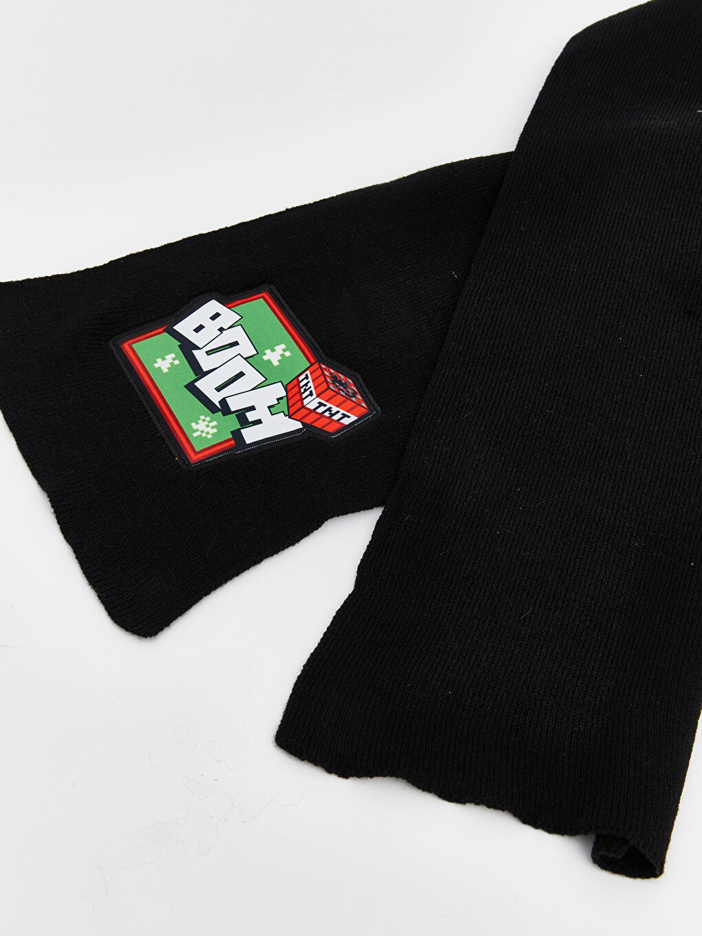 سێتی ئیسکارف و کڵاو و دەستکێش ڕه‌ش کوڕ-3