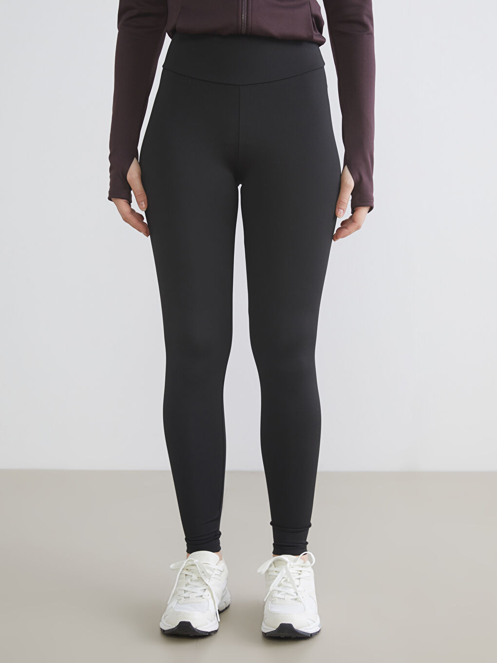 Siyah Yüksek Bel Toparlayıcı Kadın Spor Tayt-1