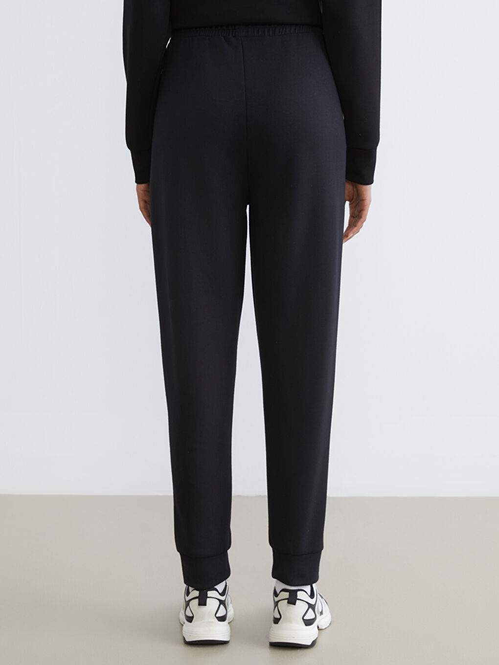Siyah Beli Lastikli Kadın Jogger Eşofman Altı-3