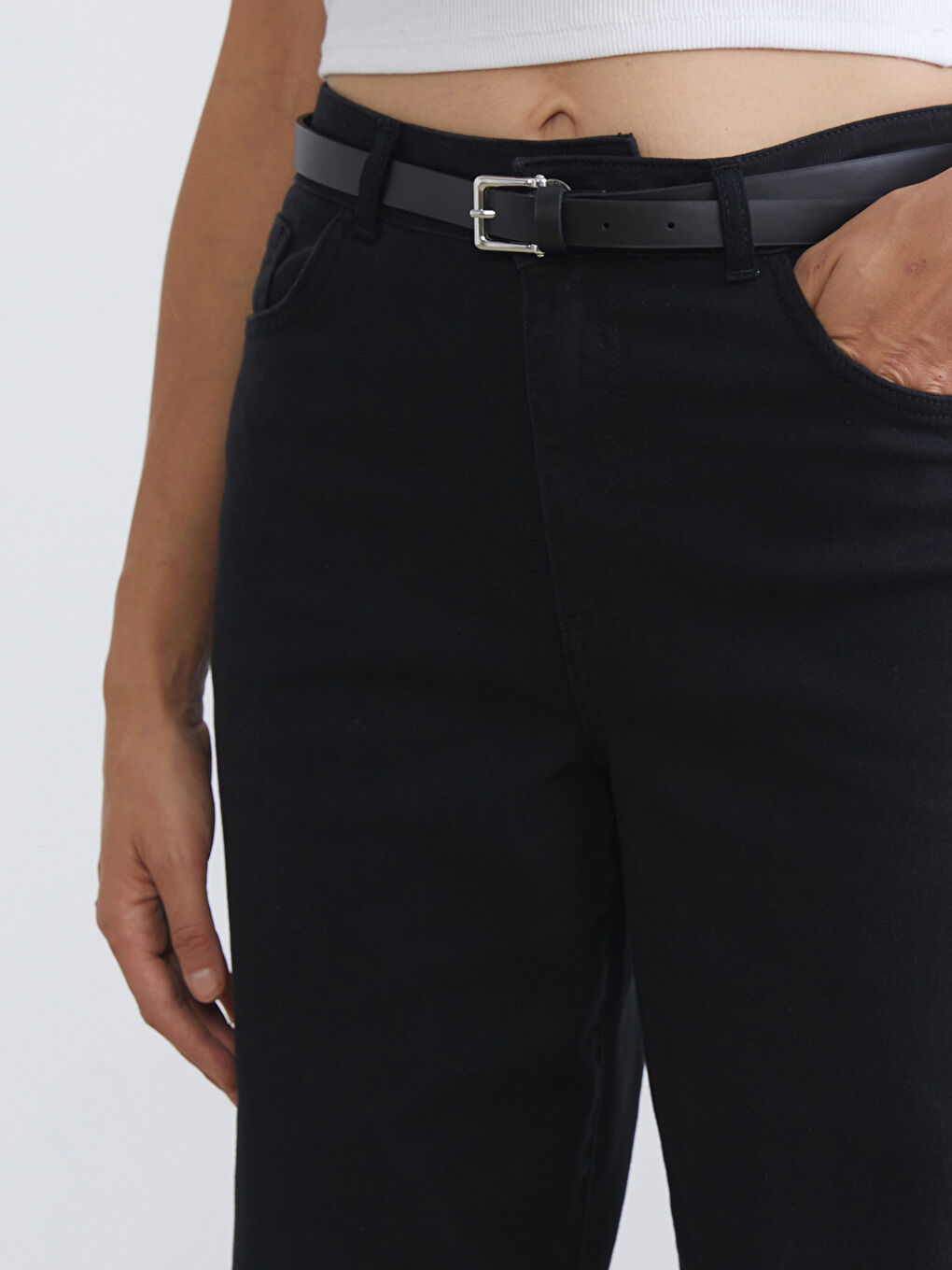 Siyah Beli Kemerli Wideleg Kadın Jean Pantolon-2
