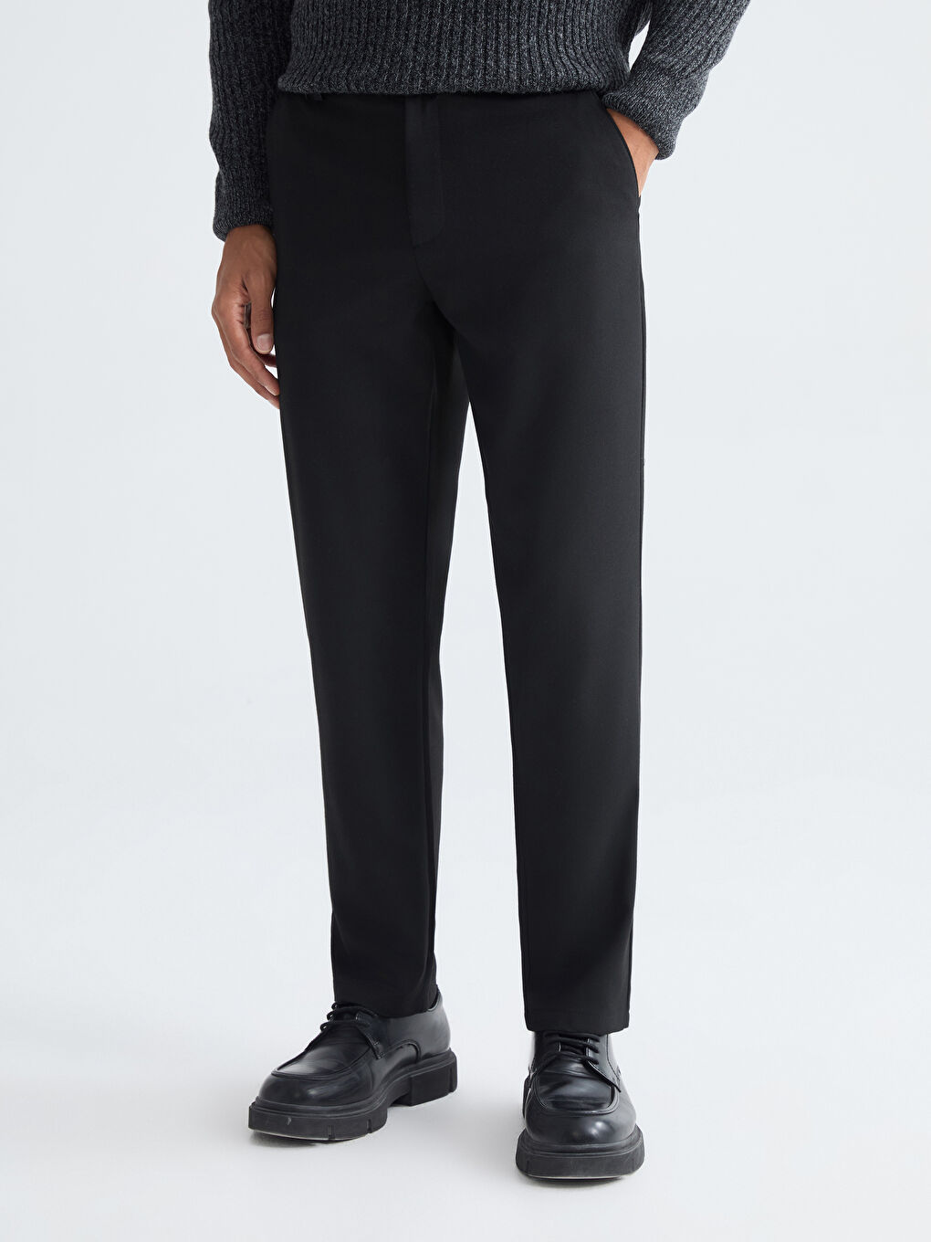 Siyah Standart Kalıp Armürlü Erkek Pantolon-1
