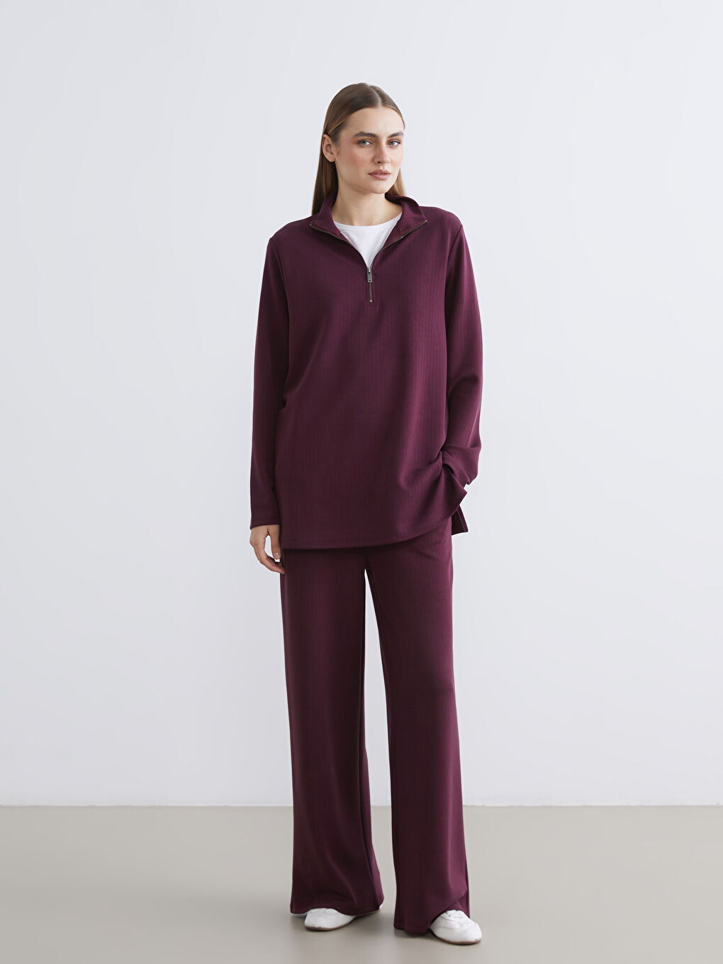 Bordo Dik Yaka Çizgili Oversize Kadın Tişört