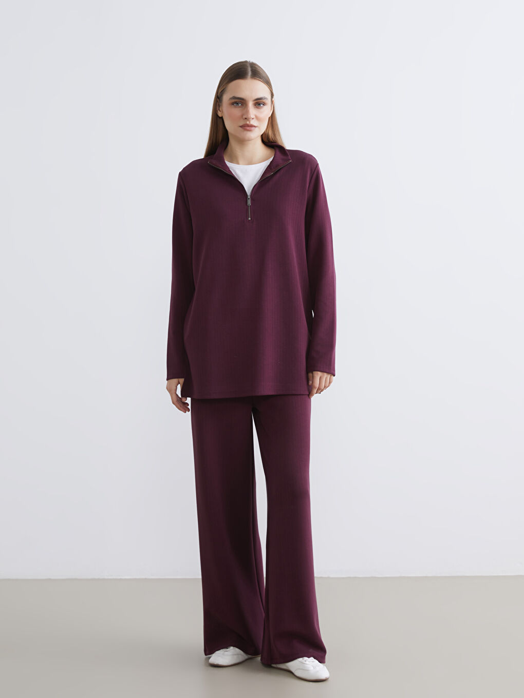 Bordo Dik Yaka Çizgili Oversize Kadın Tişört-1