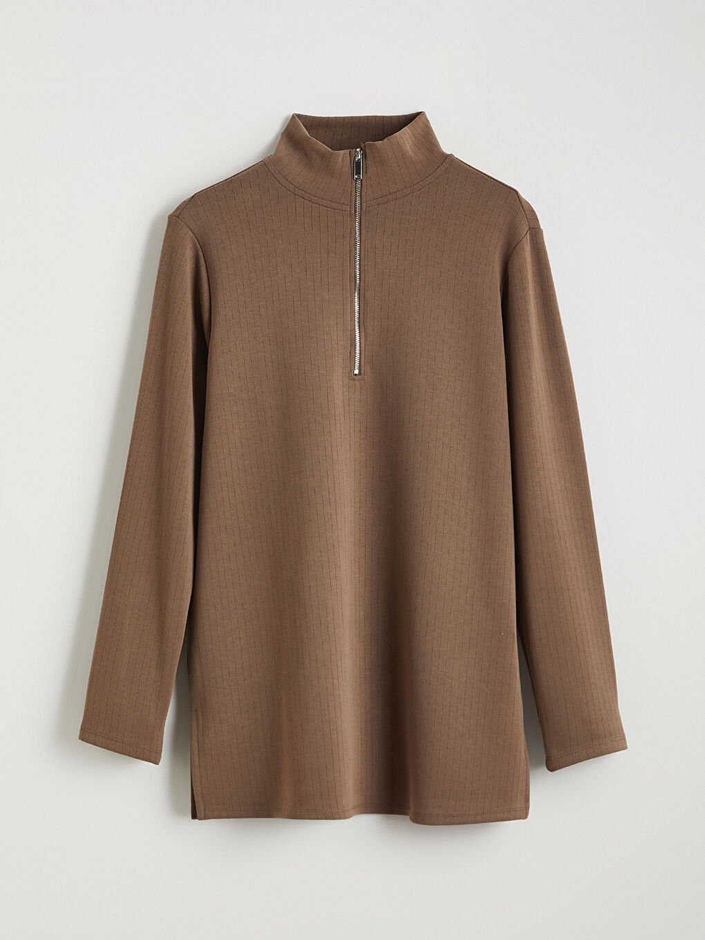 Bej Dik Yaka Çizgili Oversize Kadın Tişört-4