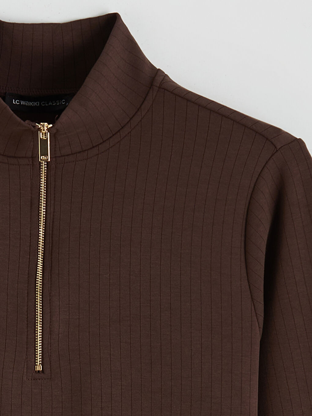 Kahverengi Dik Yaka Çizgili Oversize Kadın Tişört-5