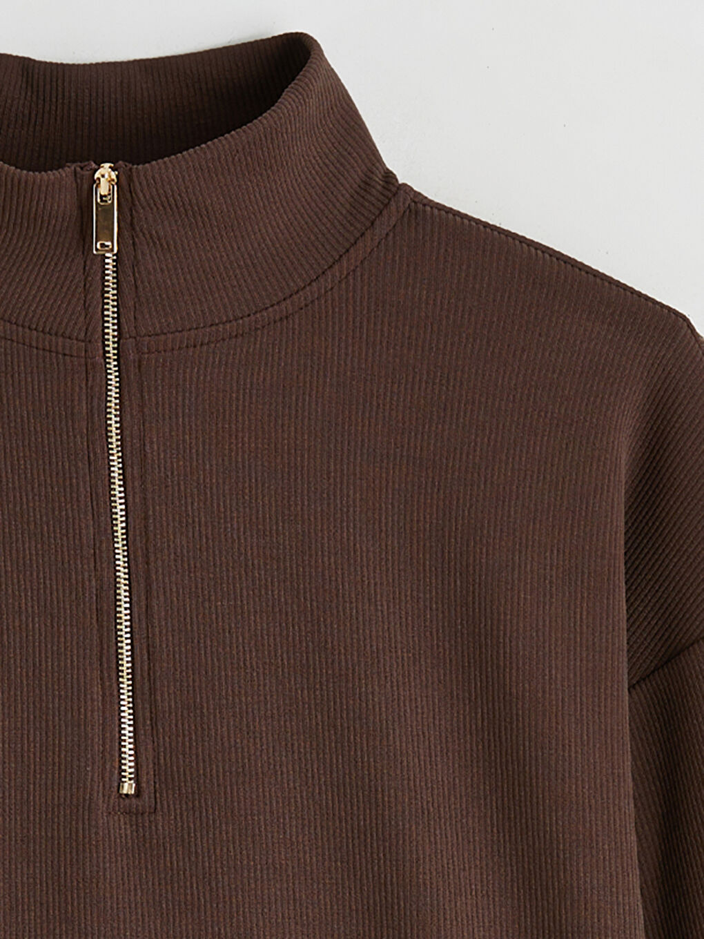 Kahverengi Dik Yaka Kadın Sweatshirt-1