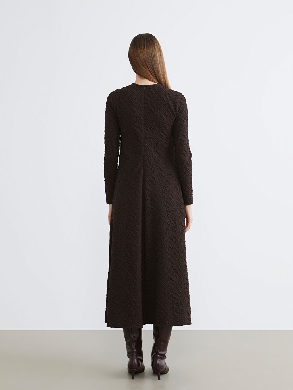 Kahverengi Bisiklet Yaka Dokulu Elbise-3