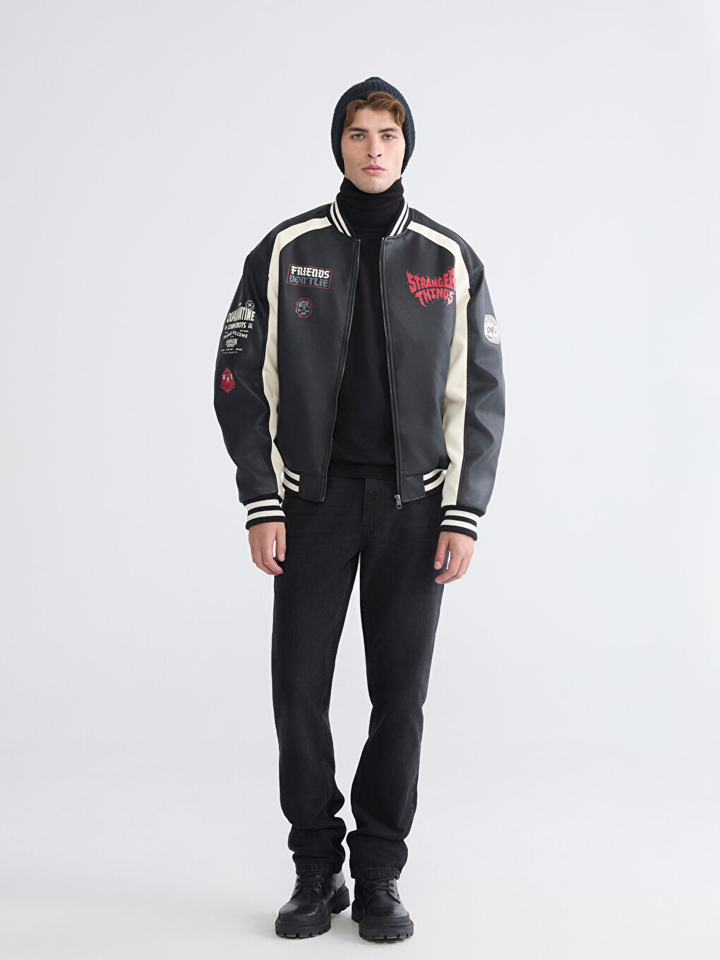 Siyah Rahat Kalıp Stranger Things Baskılı Erkek Deri Görünümlü Ceket-1